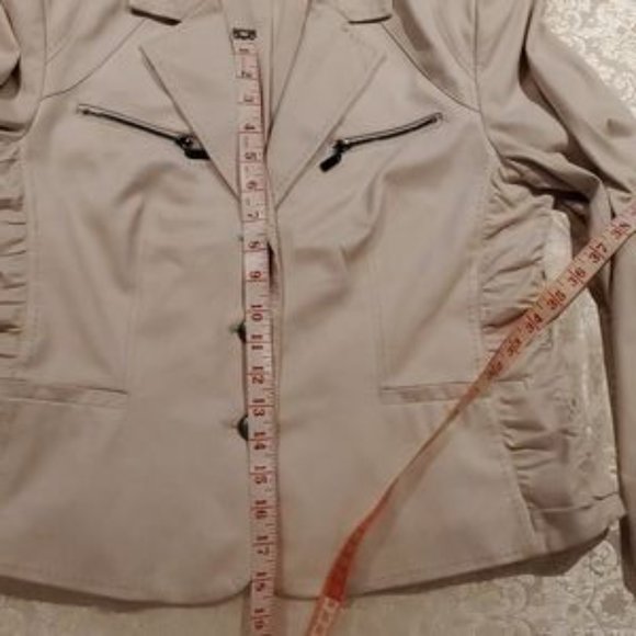 Proportion Petite Conrad C Blazer Cream - Picture 10 of 11